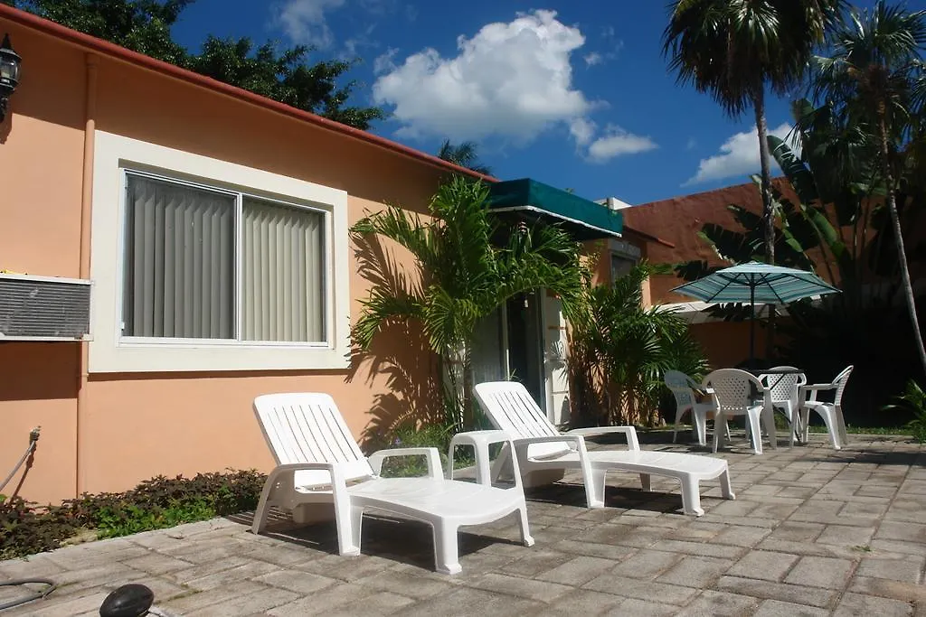 ** Guest house Residencia Los Encantos Cancun Mexico