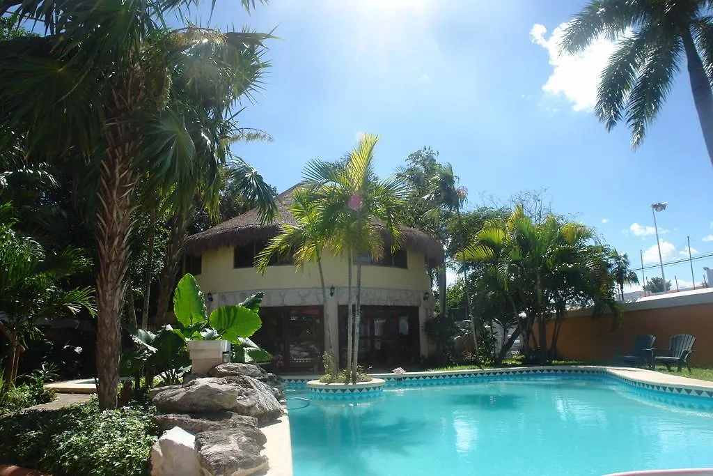 Pensión Residencia Los Encantos Cancún