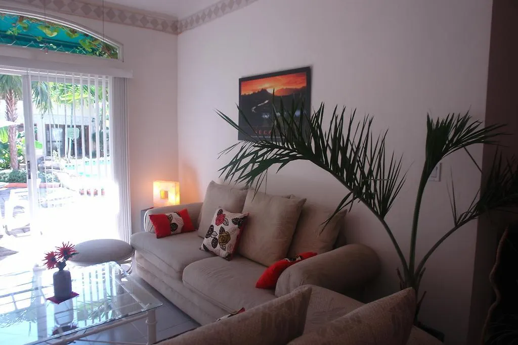 Residencia Los Encantos Cancún