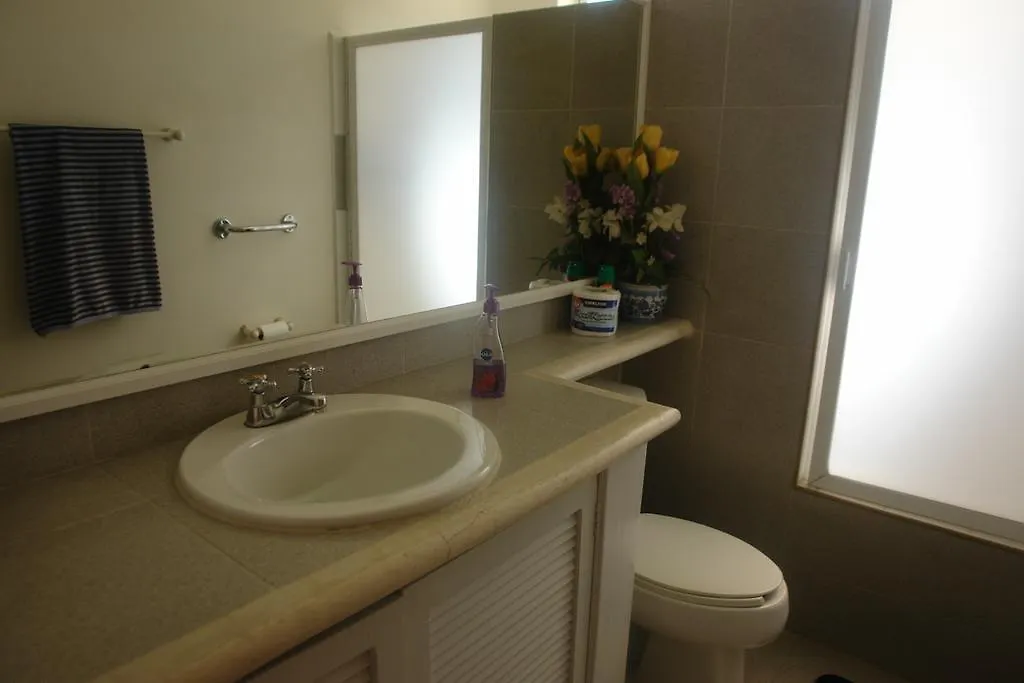 Pensión Residencia Los Encantos Cancún