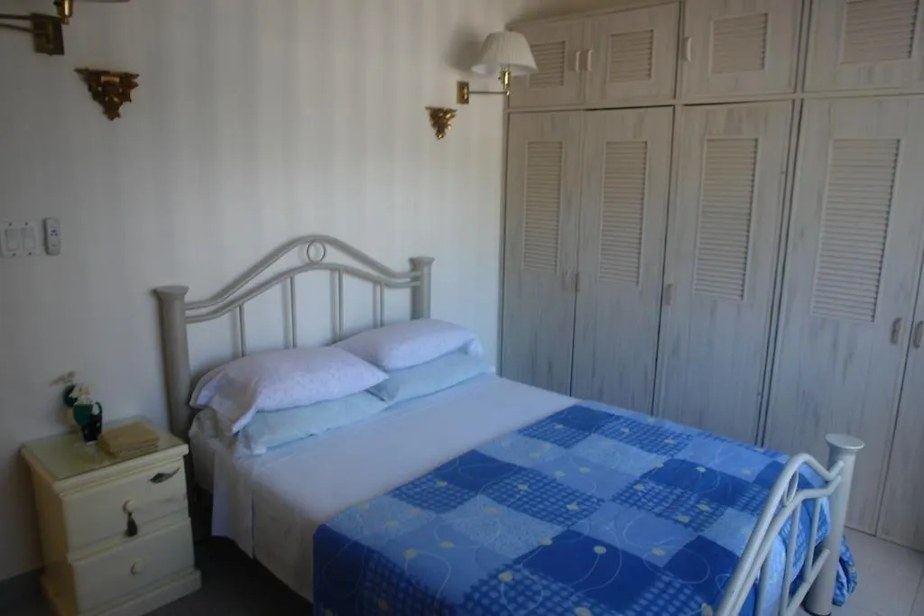 Residencia Los Encantos Cancún Pensión