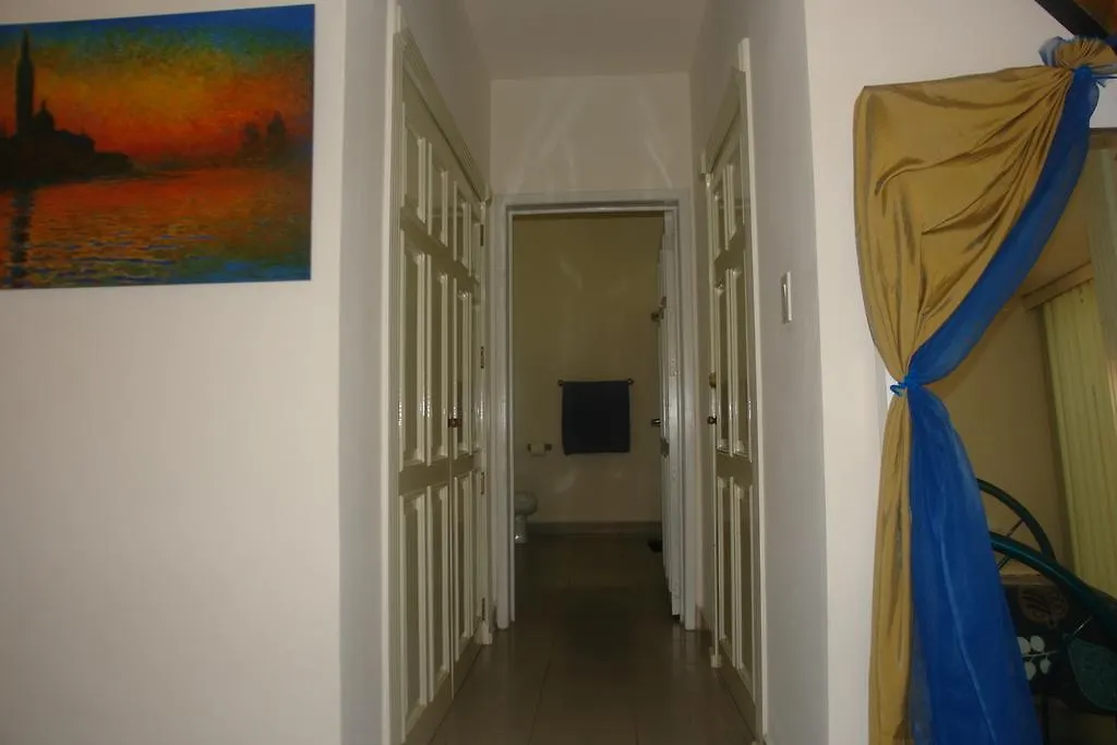 Pensión Residencia Los Encantos Cancún