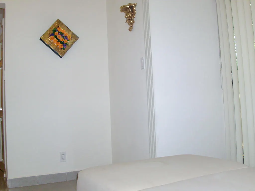 Residencia Los Encantos Cancún
