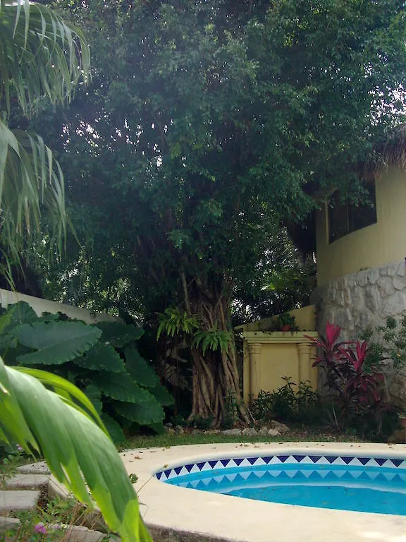 Pensión Residencia Los Encantos Cancún